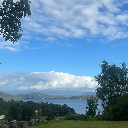 Entire House With View Over The Fjord Feriehus